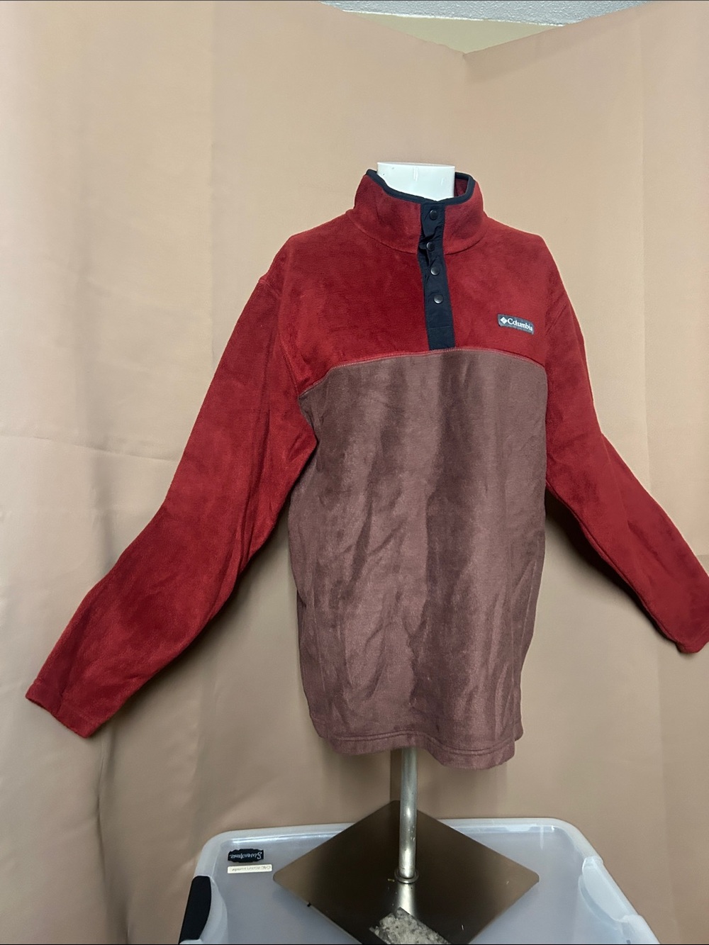 Columbia Two-Tone Red and Brown Pullover Fleece
